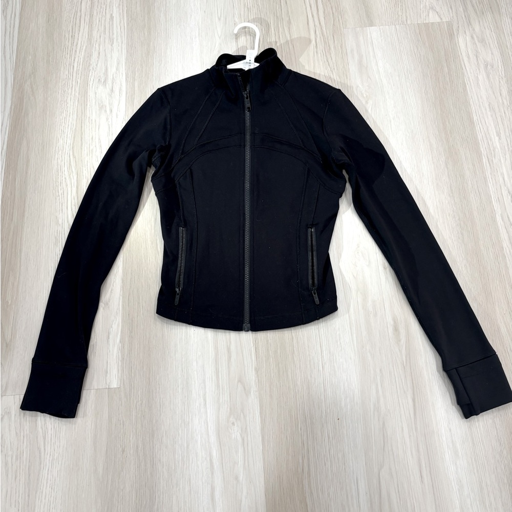 Define Cropped Jacket 
Nulu